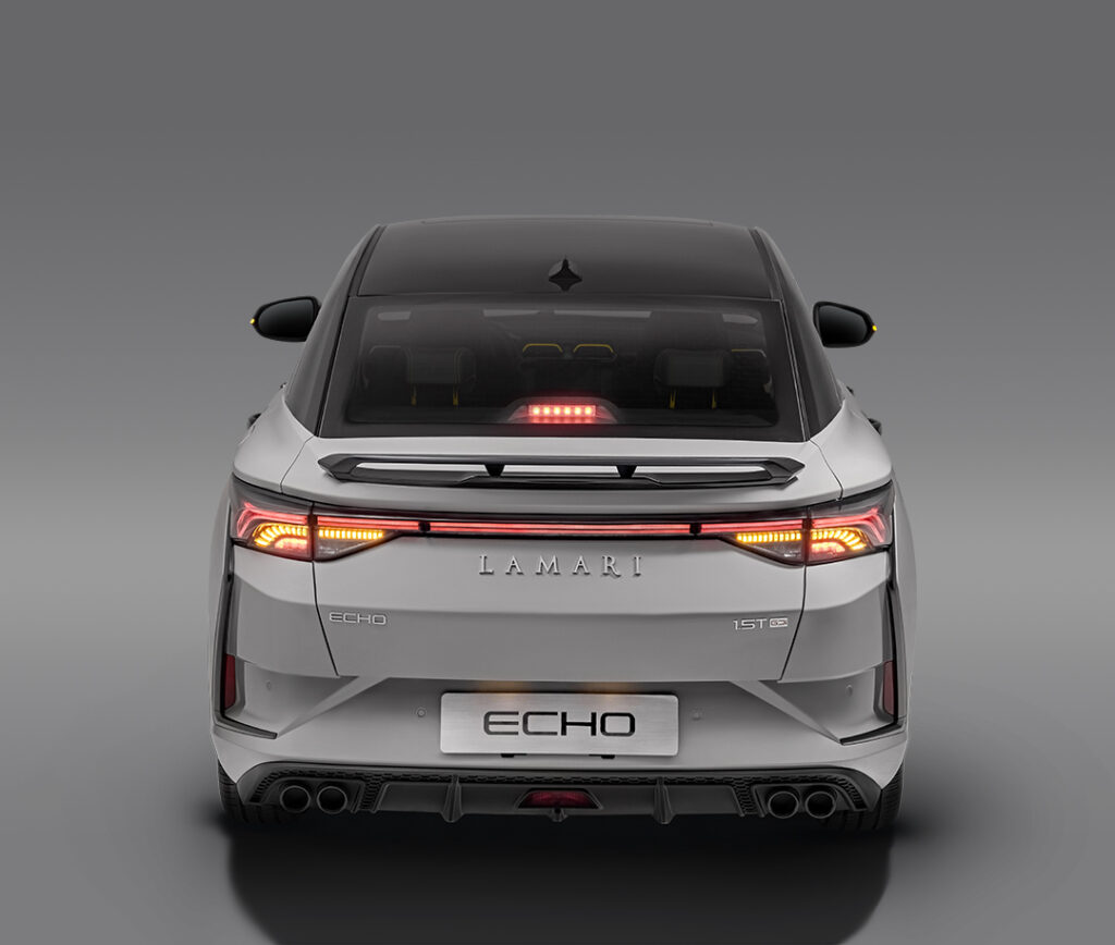 10-Automobile-LAMARI-ECHO-lights-on